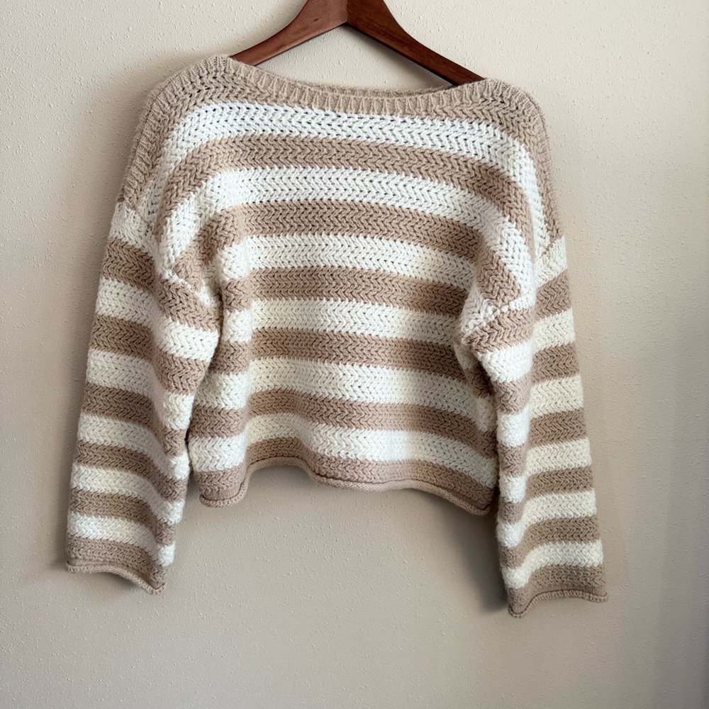 Chunky Knit Striped Sweater Womens Small Beige Cream Cropped Oversized Cozy